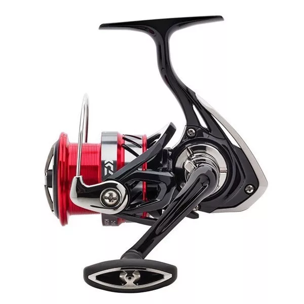 Daiwa 18 Ninja Feeder LT6000SS - naviják s přední brzdou