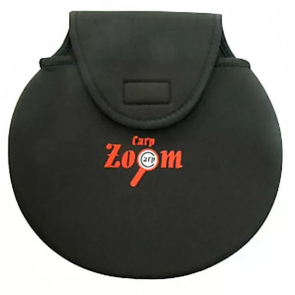 Carp Zoom CZ Neoprenová ochrana navijáku, L