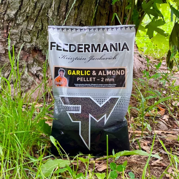 Feedermánia Stříbrná peleta 2mm Česnek & Mandle