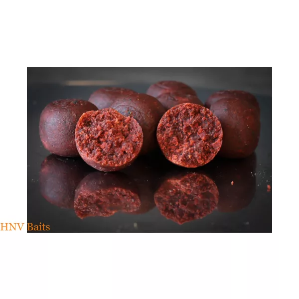 HNV Baits Červená kořeněná oliheň 20mm Boilie 1kg