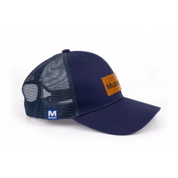Mustad Šedá kšiltovka Trucker s tkanou nášivkou